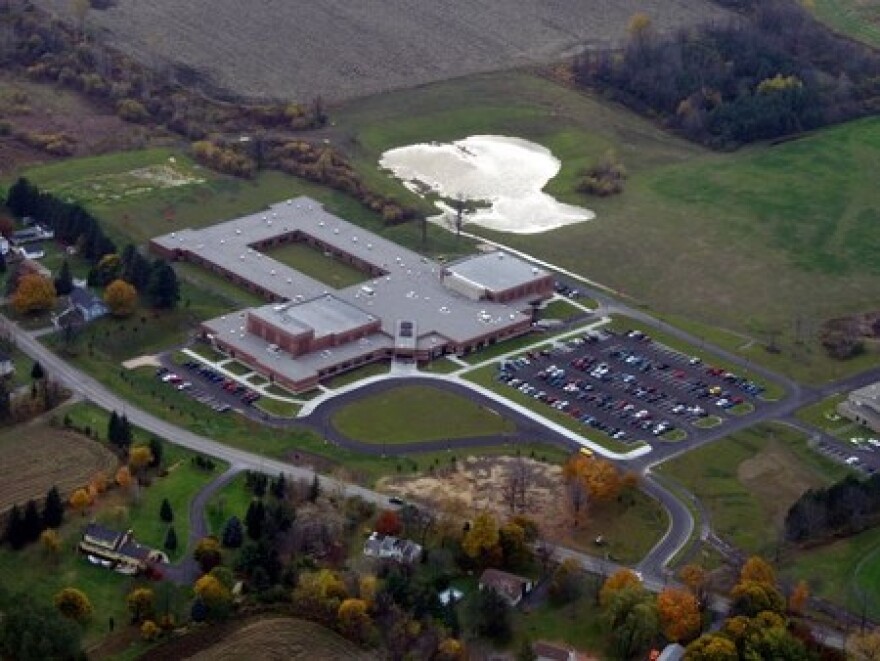 Le Roy Jr./Sr. High School, 9300 South Street Road, Le Roy, NY