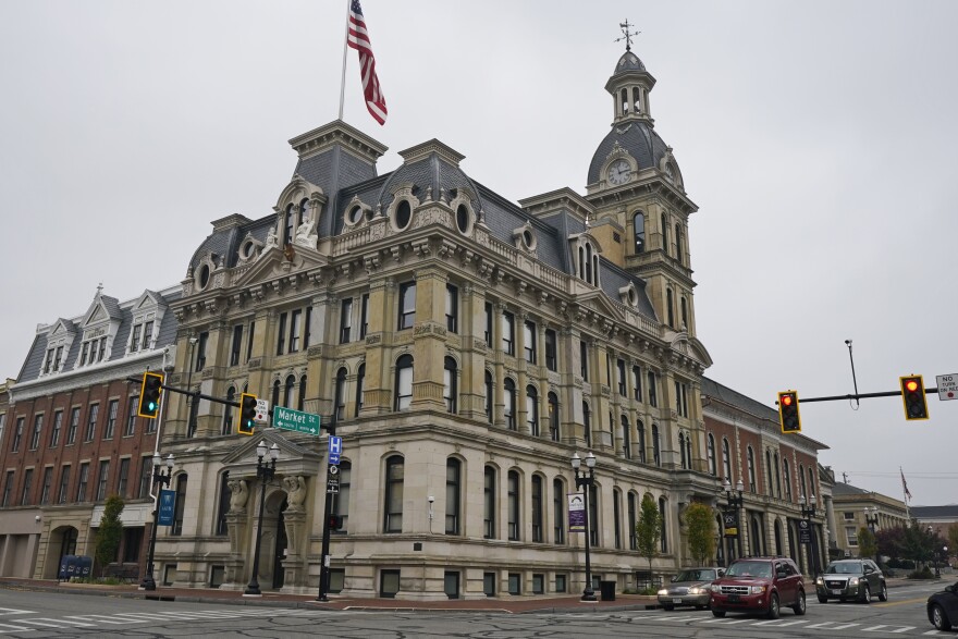 A photograph of the Wayne County Courthouse in Wooster, Ohio.