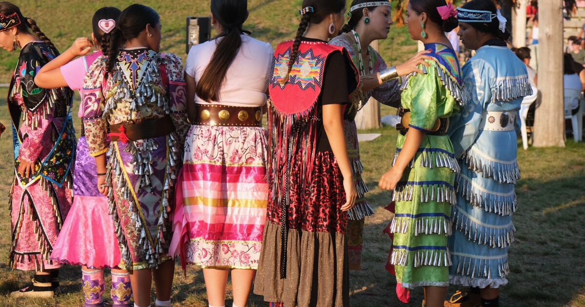 New law ensures native students can wear tribal regalia at graduation