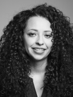 vanessa-bw-026_3x2.jpg
