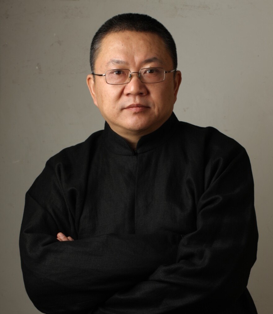 In 1997, Wang Shu founded the Amateur Architecture Studio in Hangzhou with his wife, Lu Wenyu.