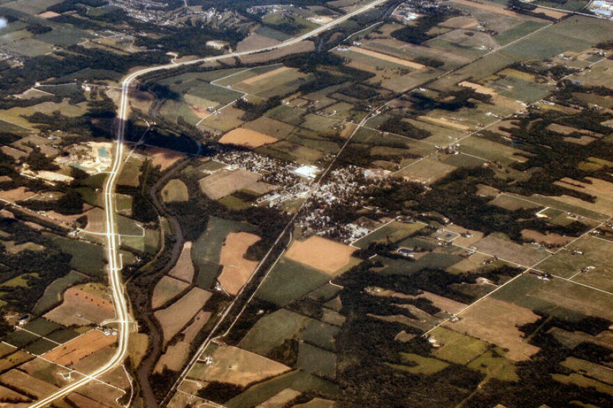 An aerial photo of Andrews, Indiana. (Wikimedia Commons)