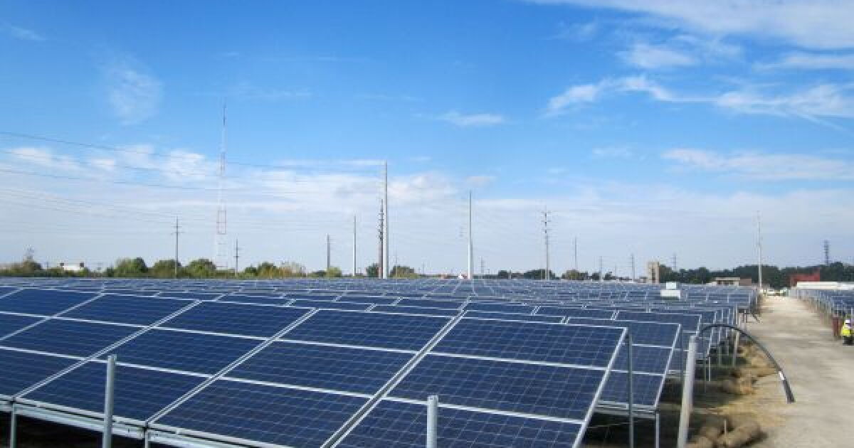 New Solar Farm Helping Power U of I Campus | WGLT