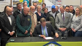 Gov. Chris Sununu signs House Bill 549
