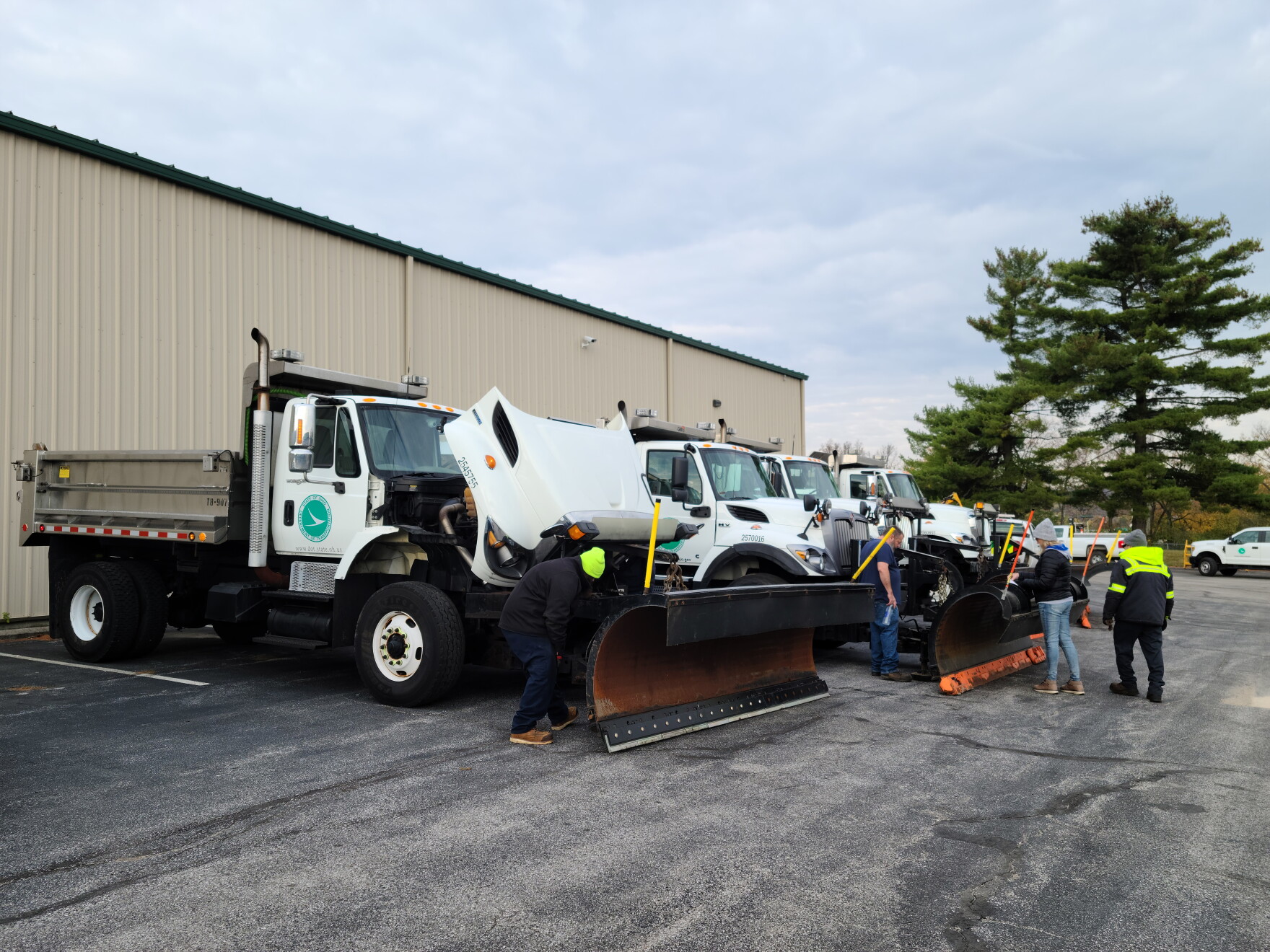 Temps may be in the 70s this week, but ODOT is preparing for snow | WVXU