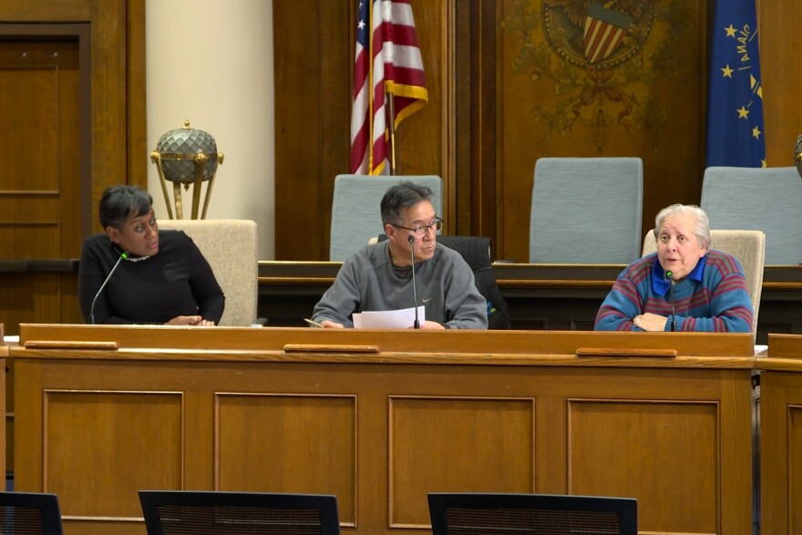  The Monroe County Election Board settled on early voting resolutions at a special meeting Feb. 17. 