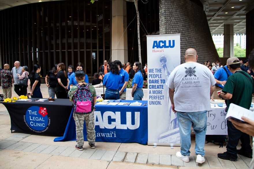 ALCU Hawaiʻi tables along with The