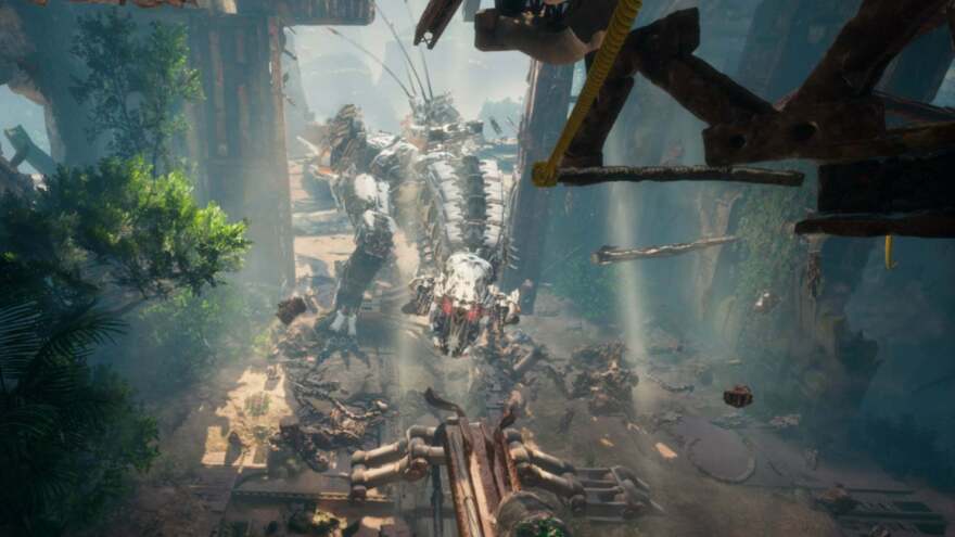 A Thunderjaw — an immense robotic dinosaur — stalks towards you in <em>Horizon Call of the Mountain. </em>