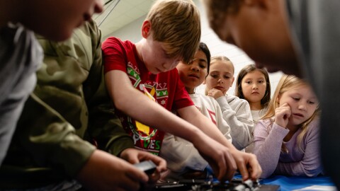 Students work together on a science, technology, engineering and mathematics challenge, facilitated by the Kentucky Science Center, in Simpsonville Elementary School, Nov. 18, 2025, in Simpsonville, Ky.