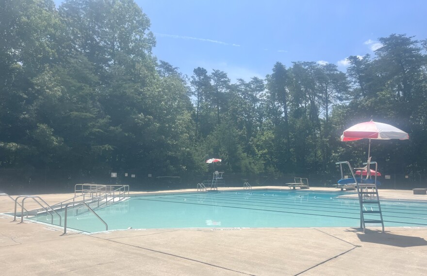 Mineral Springs Pool received about 2,000 visitors during the 2021-2022 season. Bolton Pool saw more than 12 times that number. APRIL LAISSLE/WFDD.