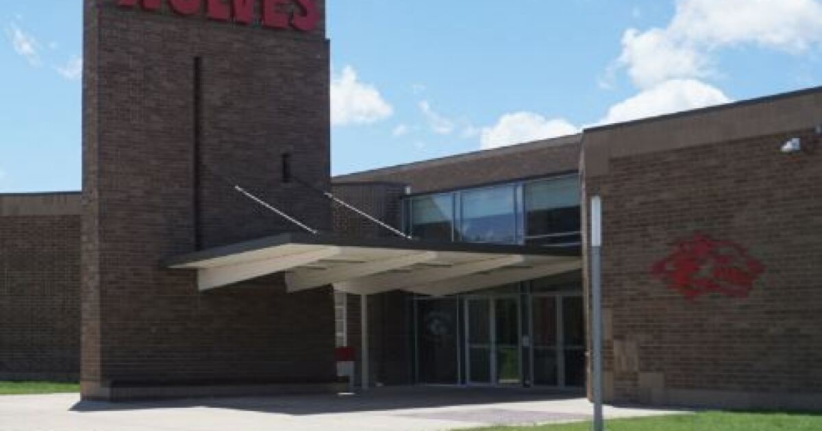 Reeds Spring Schools Just One District Trying To Figure Out The Rest Of