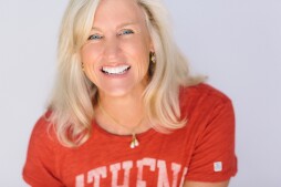 Karen Morgan Headshot 2019 Horizontal.jpg