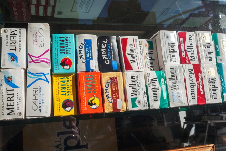 raison cigarettes Raison French Black raison cigarettes Raison French Black