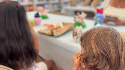 Kids at Ray D. Prueter Library tuck into their free lunch