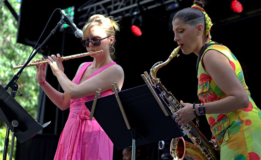 Anne Drummond and Chelsea Baratz performing at the Charlie Parker Jazz Festival