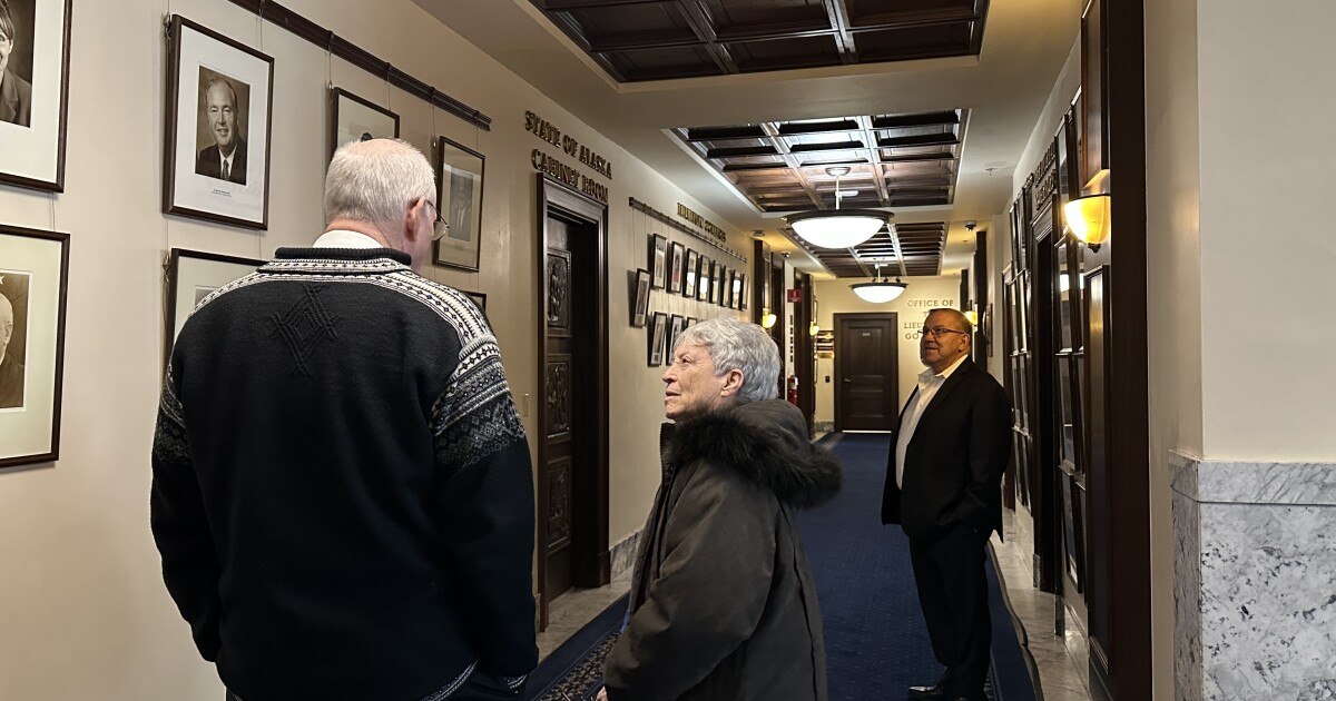 Gasline bill remains stalled in Senate as Dunleavy vetoes 9 bills, threatens another special session