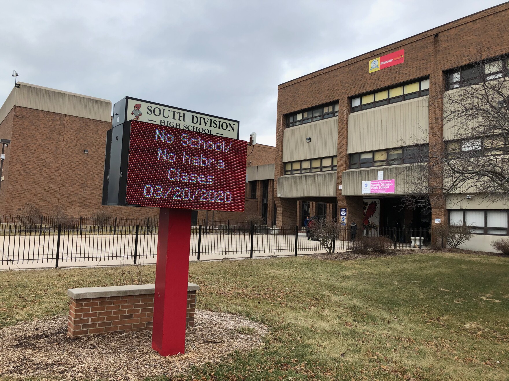 City Of Milwaukee Plans To Complete Educator Vaccinations By March 15