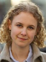anna_van_dine-_cropped.jpg