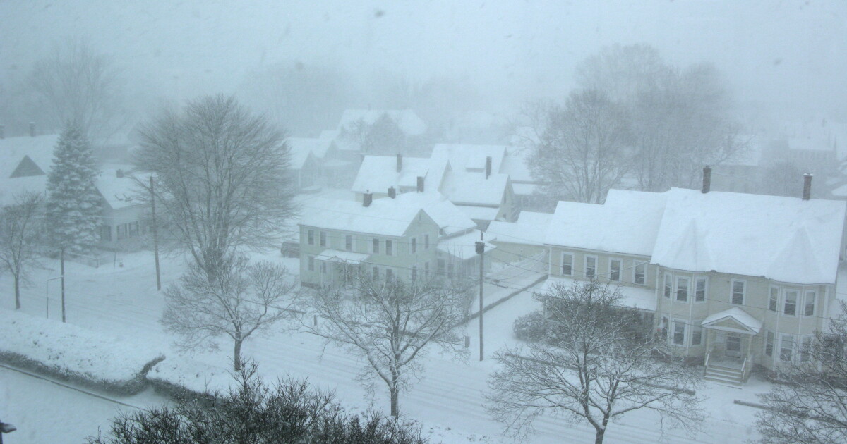Heavy Snow Causing Hazardous Roads | New Hampshire Public Radio