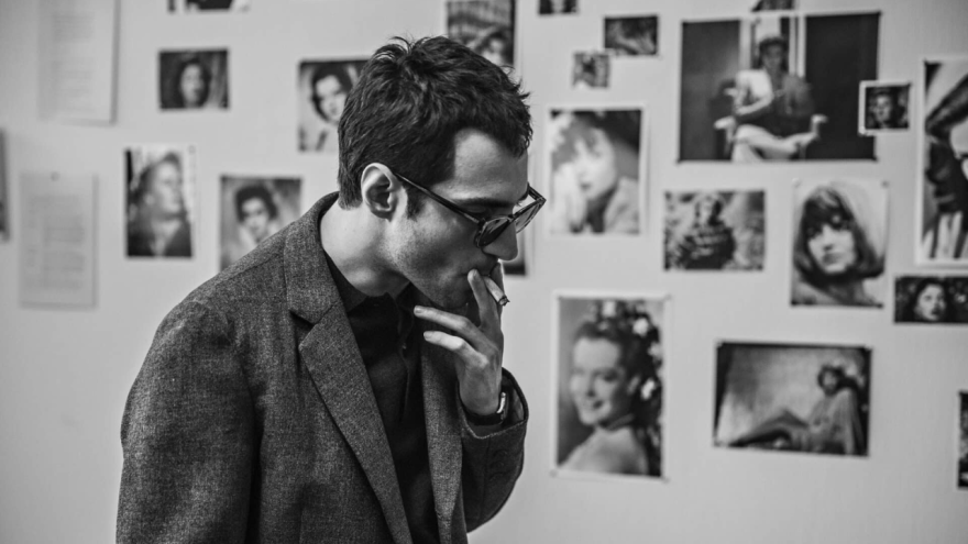 Film still of Guillame Marbeck in the 2025 film Nouvelle Vague.