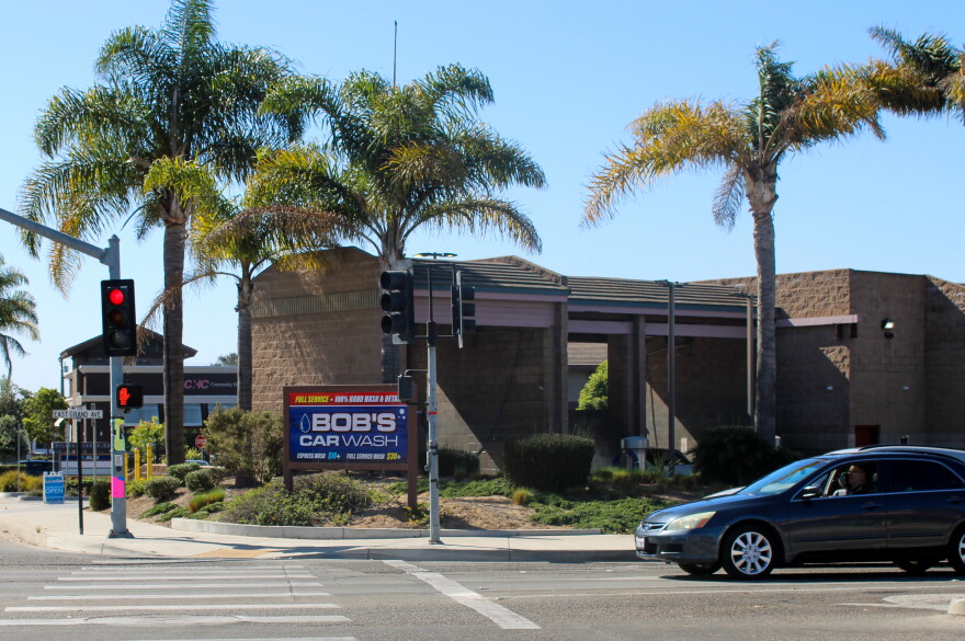 Bob's Car Wash in Arroyo Grande, CA.