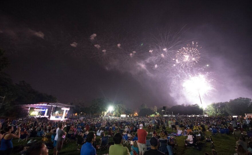 The fireworks show lasted about 20 minutes. (Ryan Jones/WUFT News)