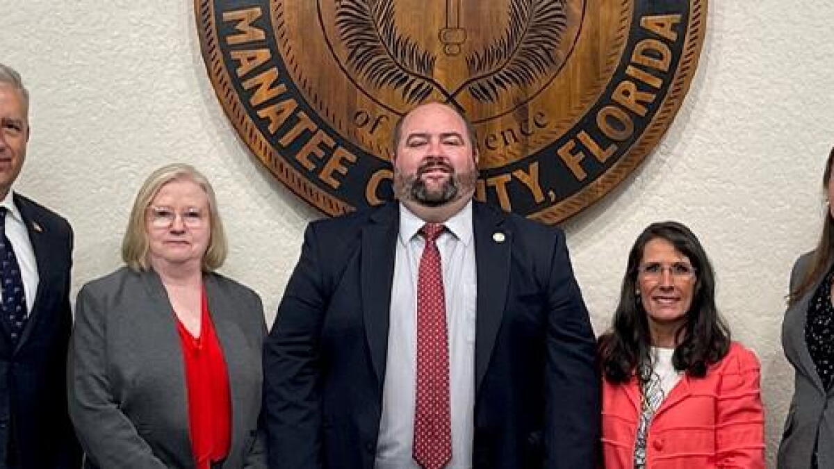 The Manatee County School Board elects a new Superintendent to replace Saunders - Vimarsana News
