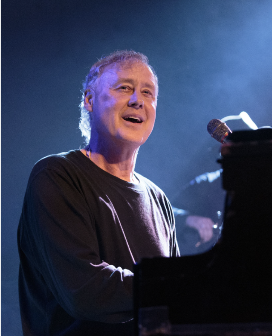 Singer/songwriter Bruce Hornsby. Photo by Suzanne Cordeiro.