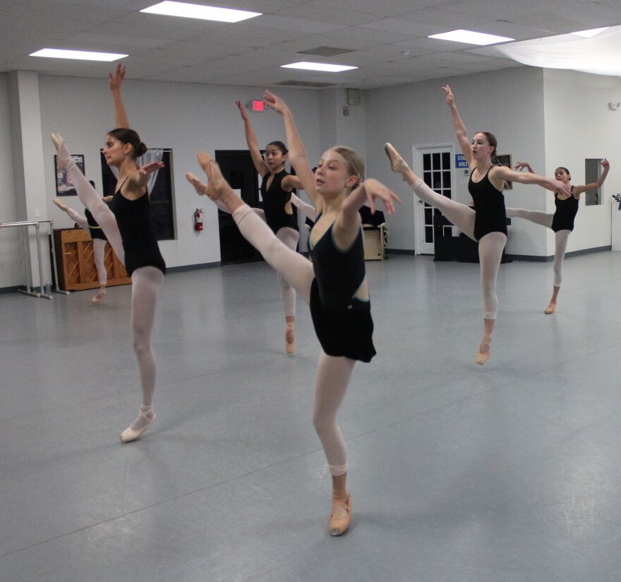 Florida Gulfshore Ballet dancers rehearse "The Nutcracker"