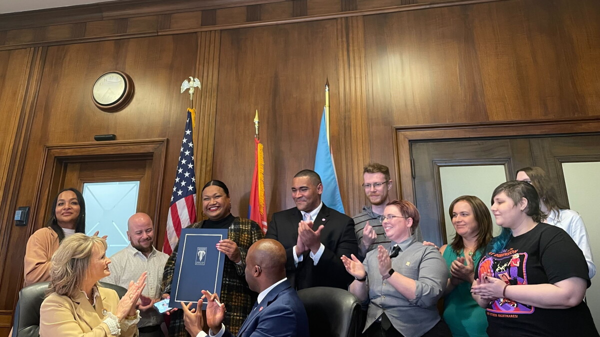 Kansas City declares itself a 'safe haven' for gender-affirming health care as Missouri restricts acces - Vimarsana News