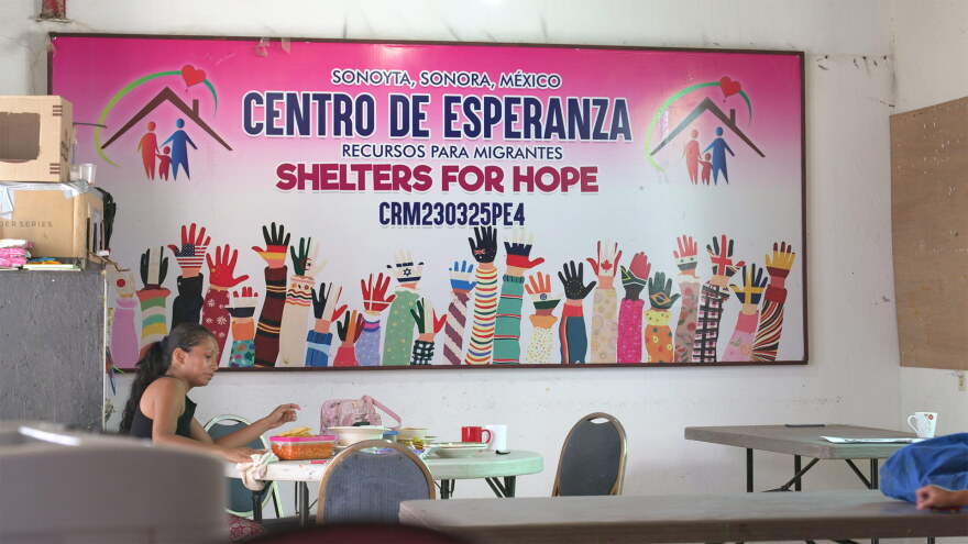 Centro de Esperanza AZILL hero 