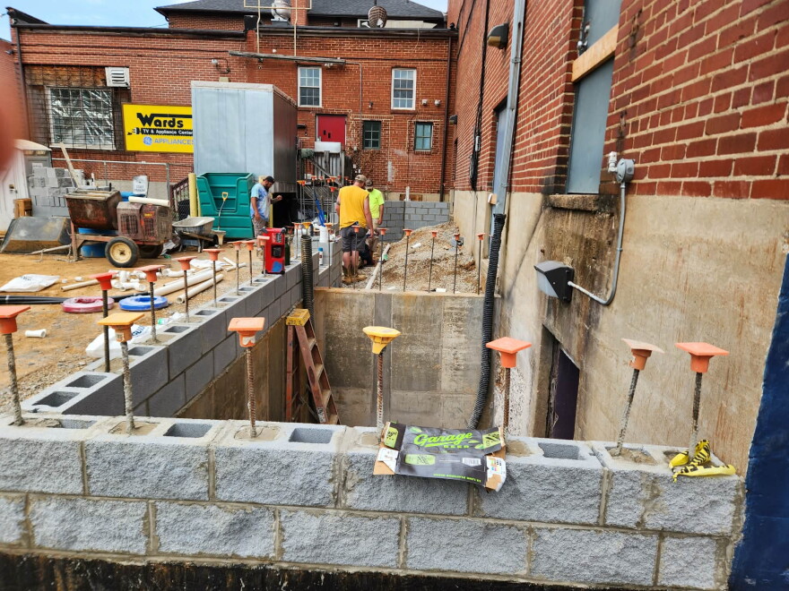 The project includes subterranean expansion which will house amenities for performers as well as facilities for technicians.