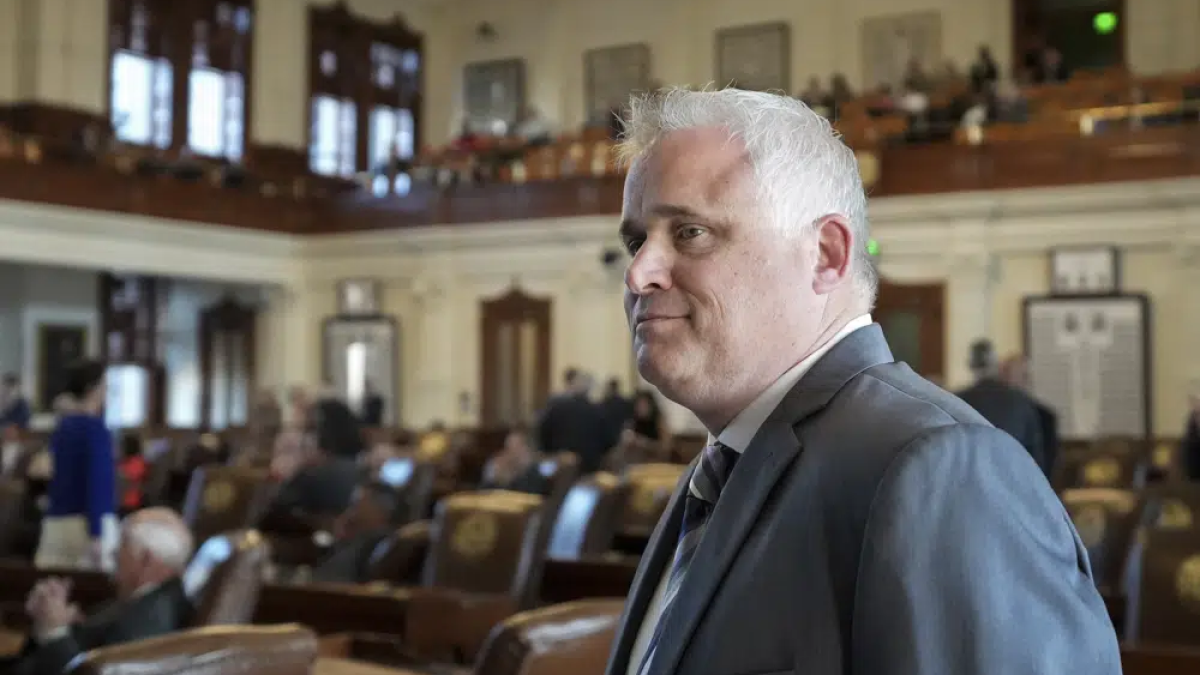 Texas lawmaker resigns after committee finds he had inappropriate relationship with aide - Vimarsana News