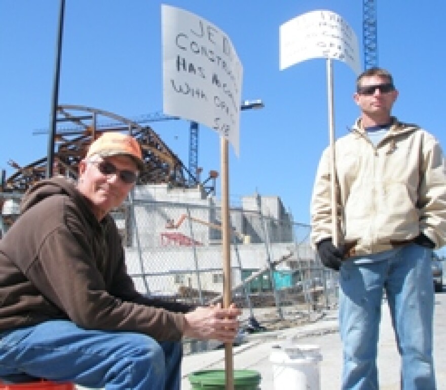 On picket line, Kauffman Arts Center site, Larry Middleton(L), Tom Kelsey (R).