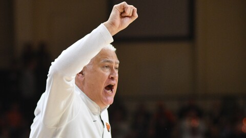 Oregon State head coach Wayne Tinkle