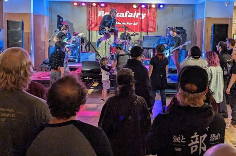 Rockafairy is a creative hub in the Rogue Valley Mall. It serves as a gathering place for artists and creatives, fostering a sense of belonging and shared passion in a space for collaboration, inspiration, and execution. From musicians to actors to visual artists and beyond, Rockafairy connects those with a passion for creativity to showcase their work and connect with audiences.