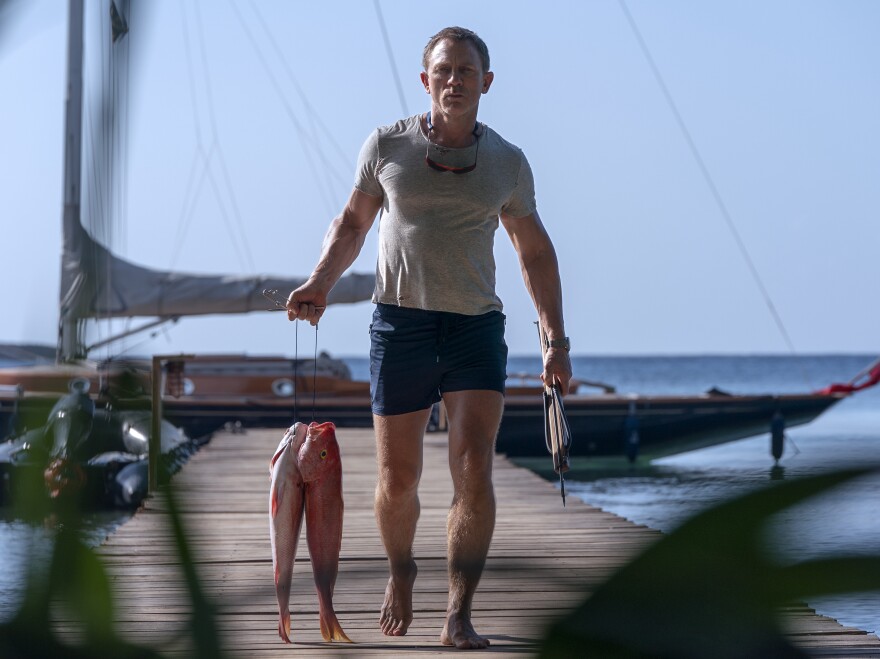 James Bond (Daniel Craig) in No Time To Die handles raw fish. In other films, he fails to wash his hands after handling raw chicken, risking bacterial infections including <em>Campylobacter</em>, <em>Salmonella</em>, or <em>Clostridium.</em>