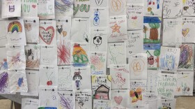 Thank-you notes at Kapolei High School distribution event for Ready to Learn.