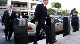 Paul Manafort arrives at federal court, Friday, June 15, 2018, in Washington. (Jacquelyn Martin/AP)