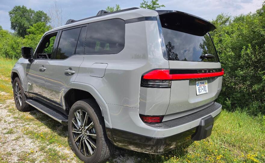 2026 Lexus GX 550 Luxury left rear