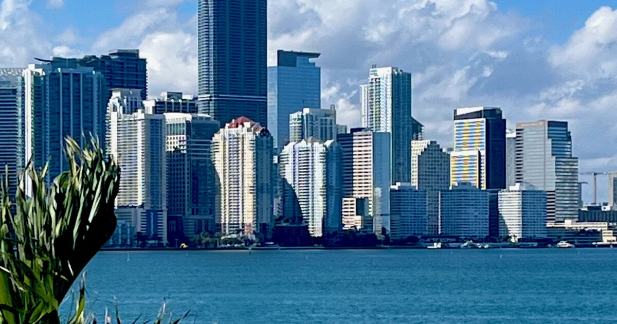 Lower prices and mortgage rates help stabilize South Florida condo market