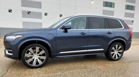 2023 Volvo XC90 Recharge AWD Ultimate: Bright theme