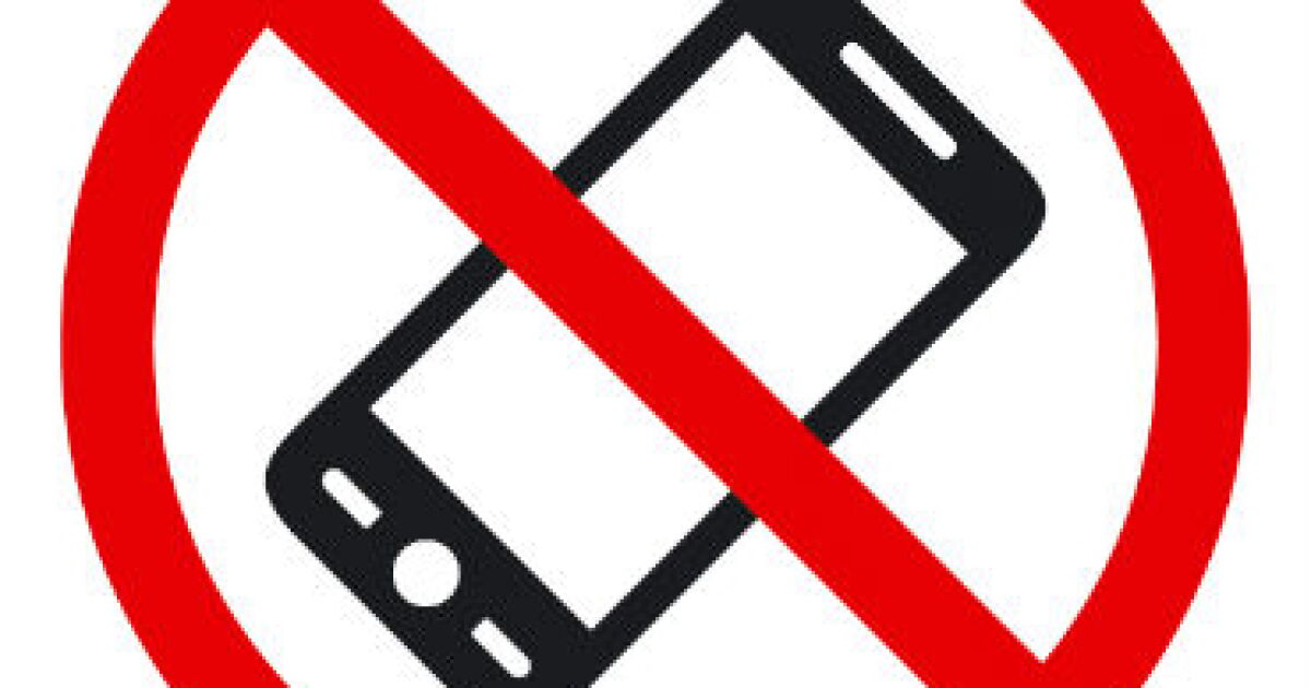 Iowa City School DistrictWide Phone Ban To Begin In January; Statewide