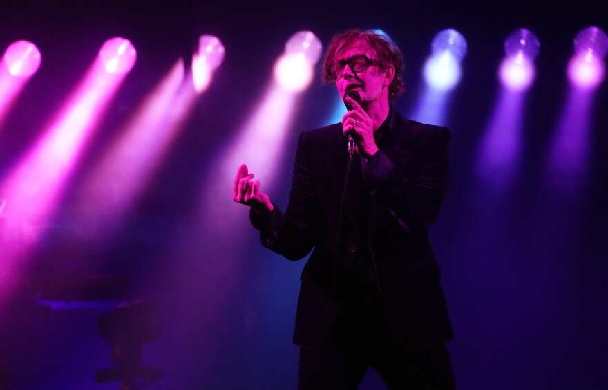 Jarvis Cocker of the band Pulp performs at the Hollywood Palladium, Wednesday, Sept. 18, 2024, in Los Angeles. (AP Photo/Chris Pizzello)