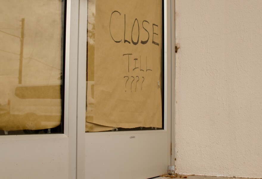 closure-sign-1