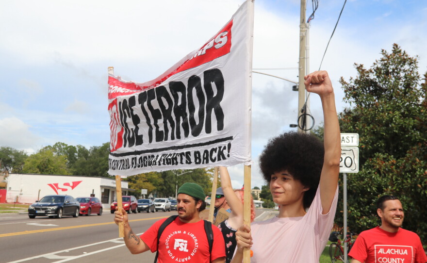 Jonah Starling, 18, (center) expresses his discontent at the protest against the Gainesville Police Department’s new general order on Thursday, Sept. 3, 2026. (María Sofía Rodríguez/WUFT News)