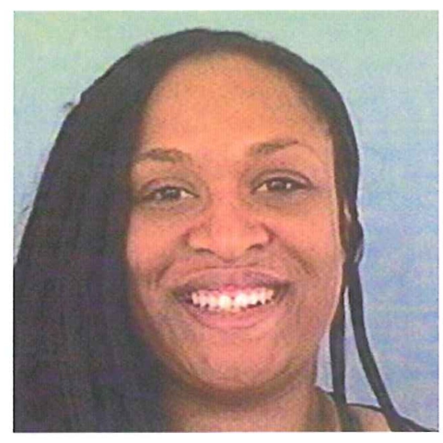 Mugshot of Alina Nashae Lipsey.