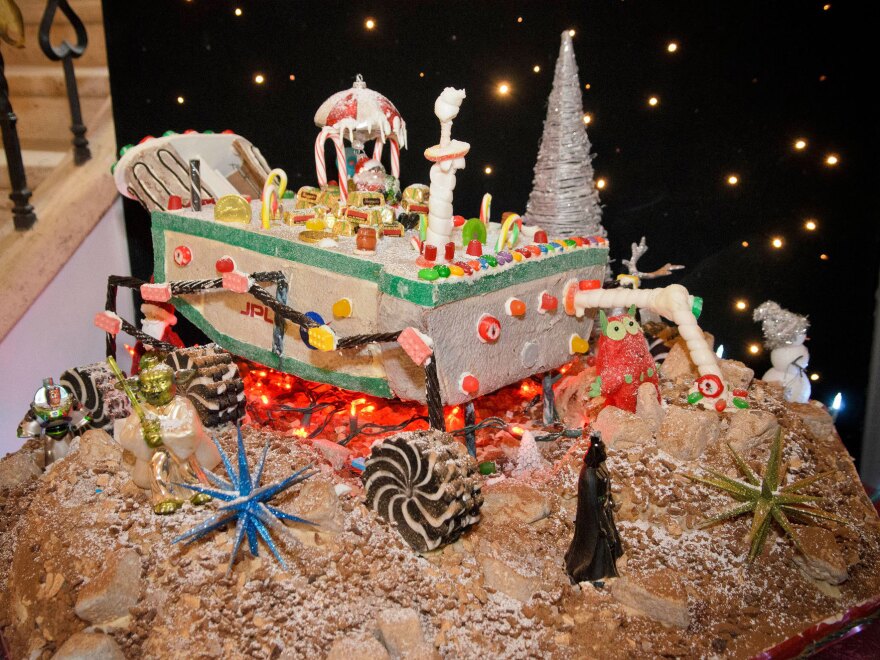 The other Mars Curiosity rover, made of gingerbread and on display on the Caltech campus.