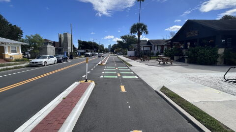 Green Spine Cycle Track 