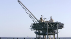 FILE - This April 13, 2007, file photo, shows a natural gas platform off the coast of Fort Morgan, Ala. The federal agencies that make and enforce offshore oil and gas leases will encourage new wells in shallow Gulf of Mexico waters by allowing some reduced-royalty or even royalty-free production if owners can prove they need it. Officials say $20 billion worth of oil and gas may go untapped without changes described in a report issued Tuesday, Nov. 19, 2019. (AP Photo/Rob Carr, File)